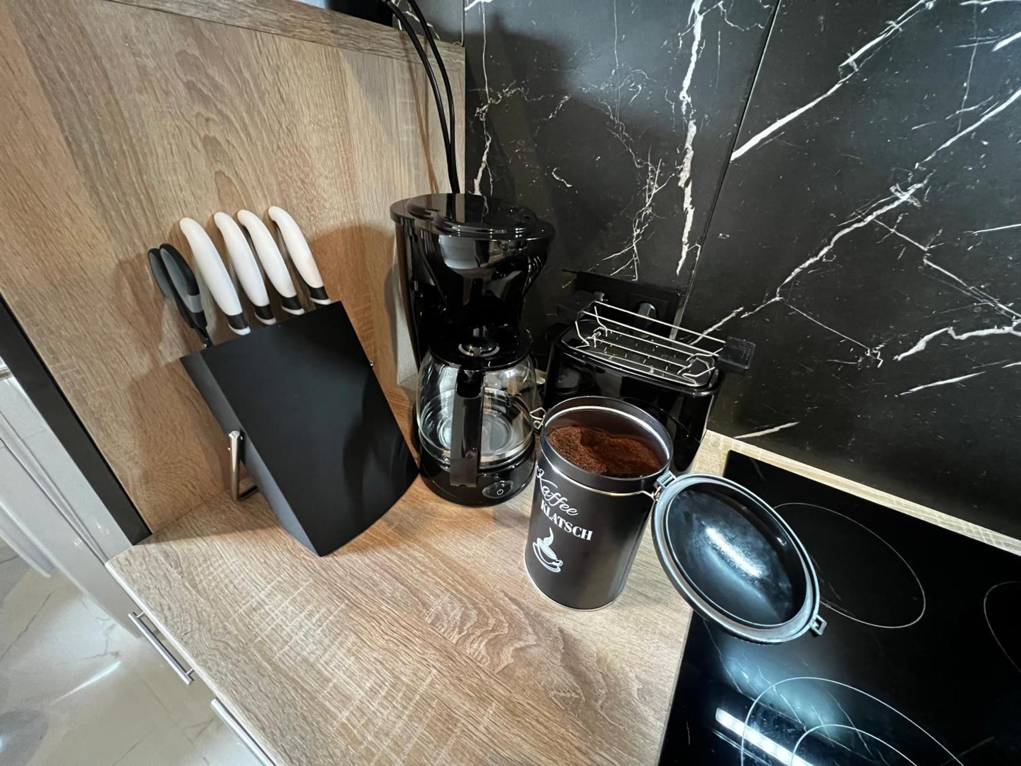 105 Quadratmeter Apartment, Parkplatz, Kinderfreundlich, 6 Personen, Wifi, Vollausgestattete Kueche, Crimmitschau ภายนอก รูปภาพ
